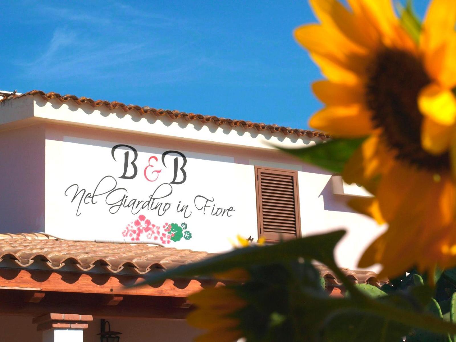B&B Nel Giardino In Fiore Olia Speciosa Esterno foto
